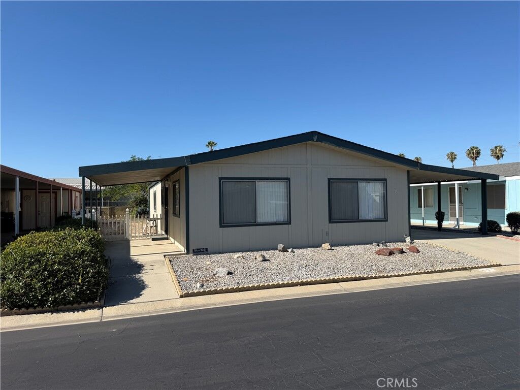 Property Photo:  1250 N Kirby Street 9  CA 92545 