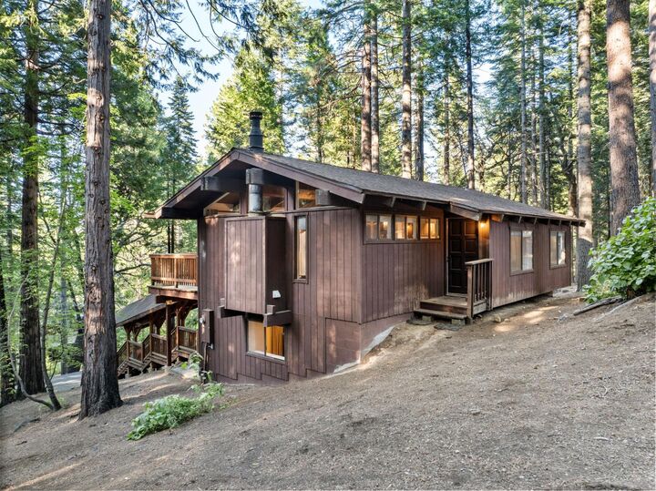 Property Photo: 2321 Cheyenne Way CA 95223