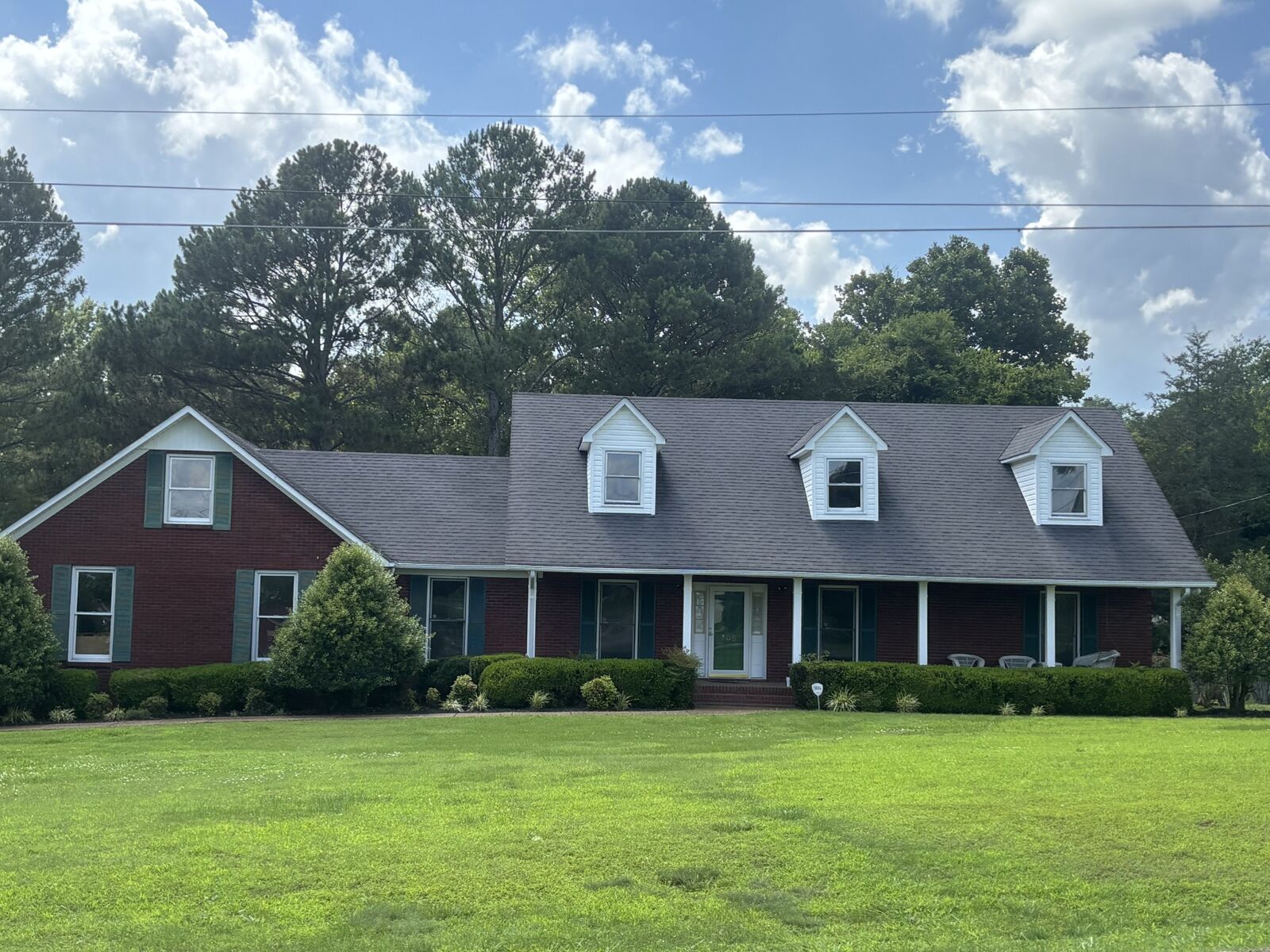Property Photo: 405 Westgate Dr TN 38478