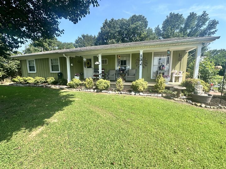 Property Photo: 132 Jackson St TN 38464