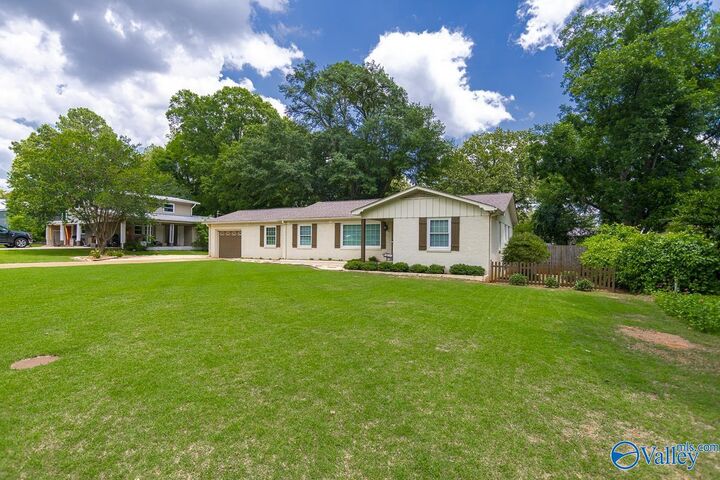 Property Photo: 2312 Quince Drive SE AL 35601