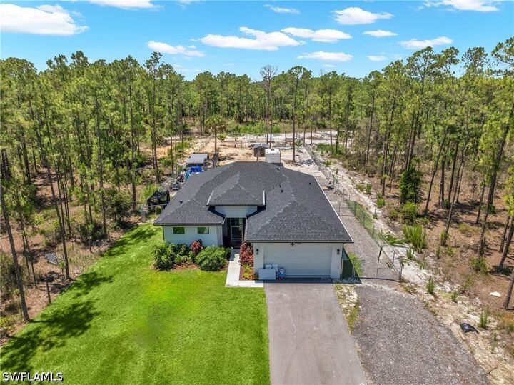 Property Photo: 4406 31st Avenue NE FL 34120