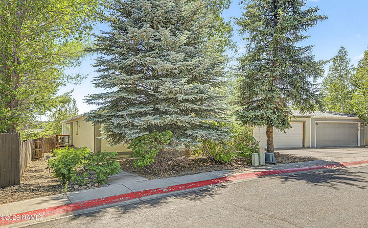 Property Photo:  1667 W Shellie Drive  AZ 86001 