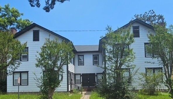 Property Photo:  718 -724 E 35th Street  GA 31401 