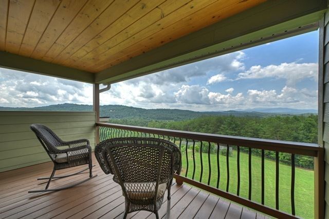 Property Photo:  384 Dean Road  GA 30559 