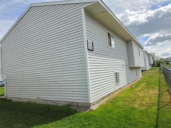 Property Photo: 3811 Beechnut Street MT 59635