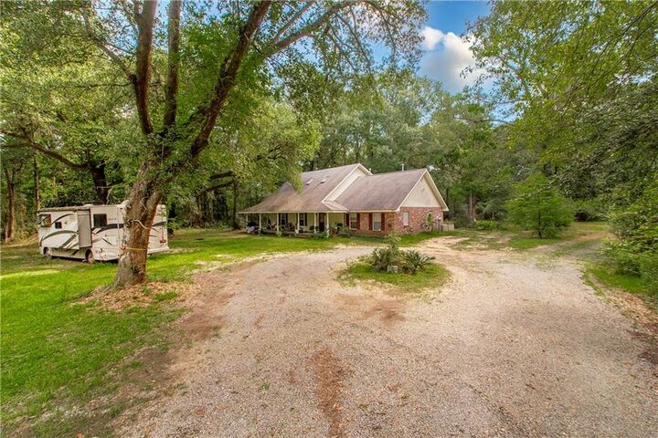 Property Photo: 43232 Sontheimer Road LA 70403