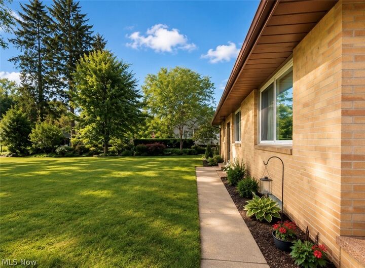 Property Photo:  2068 Green Road  OH 44057 