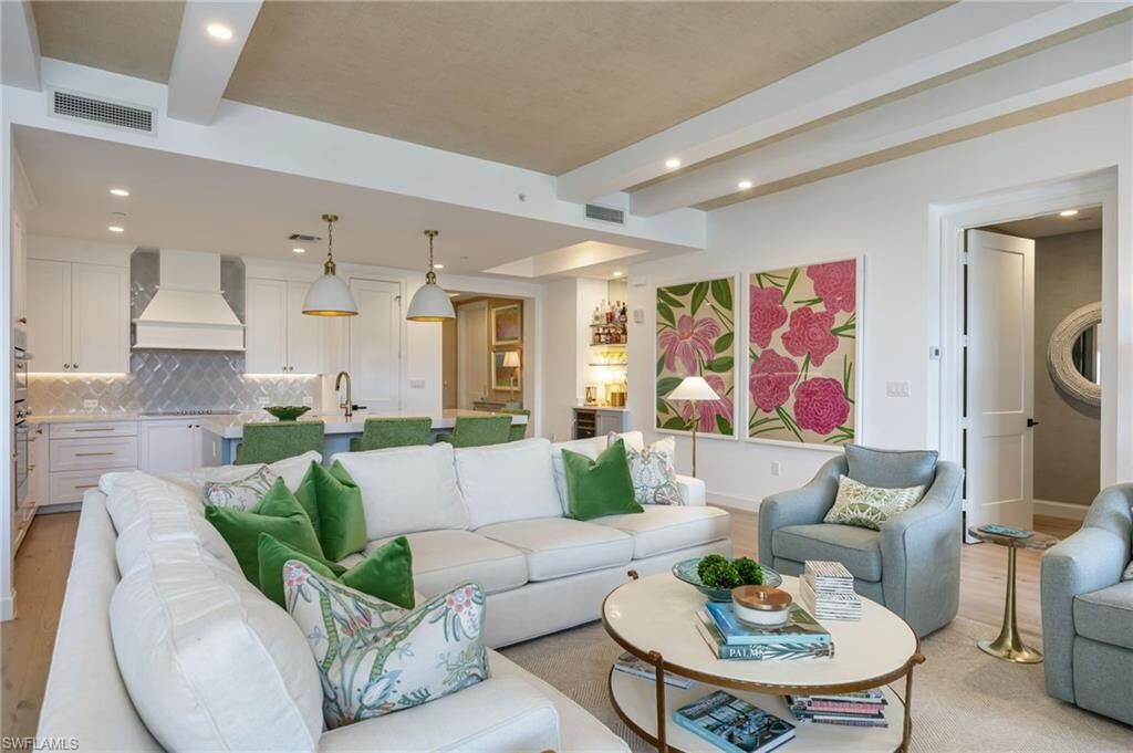 Property Photo: 1115 Central Ave 456 FL 34102