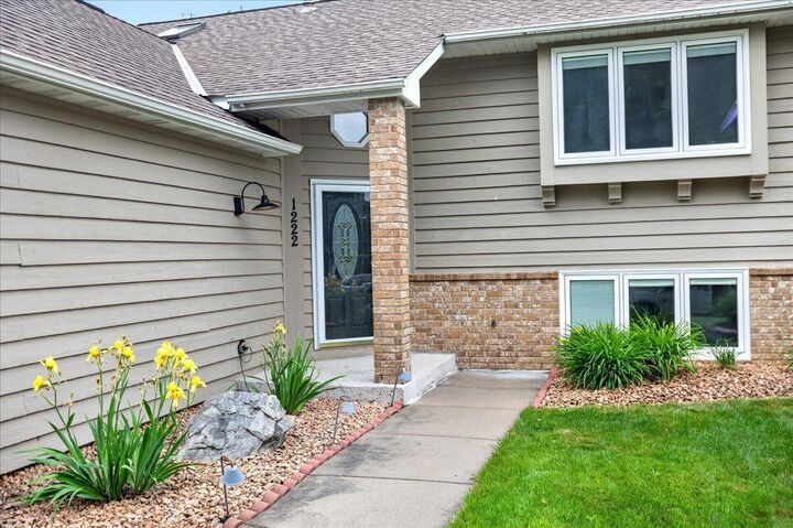 Property Photo: 1222 Saddlebrook Lane MN 55125