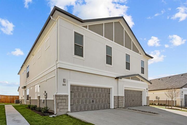 Property Photo: 4770 N Luxe Lane 1105A TX 76207