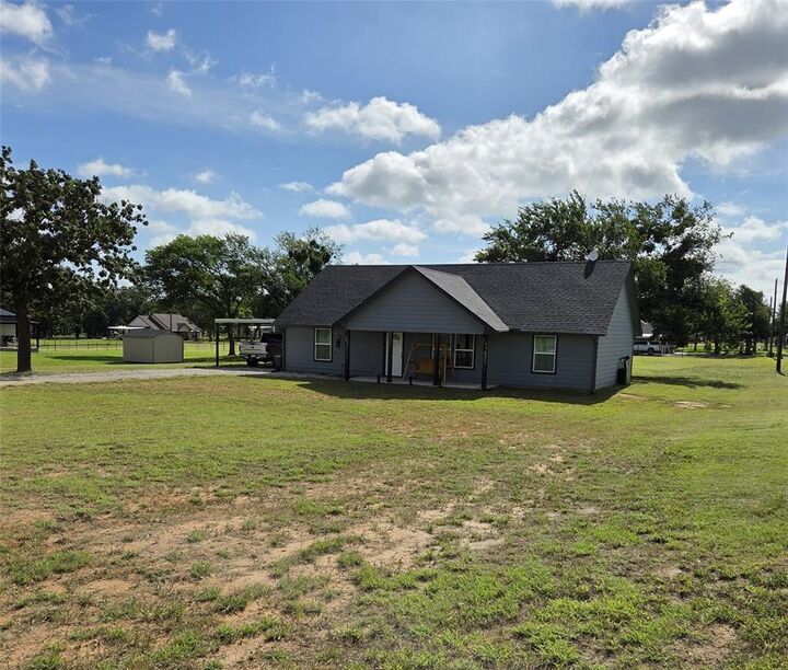 Property Photo: 195 Brown Lane TX 76487