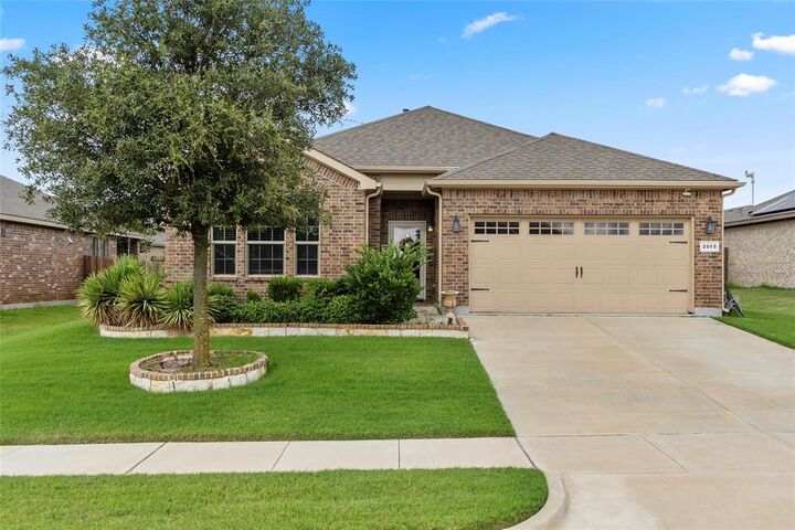 Property Photo: 2615 Sunburst Drive TX 75154