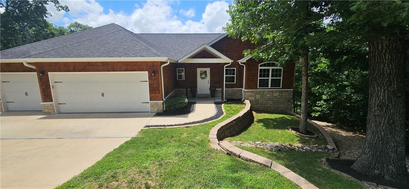 Property Photo: 25 Halifax Lane AR 72714