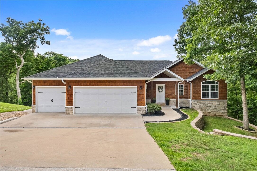 Property Photo: 25 Halifax Lane AR 72714