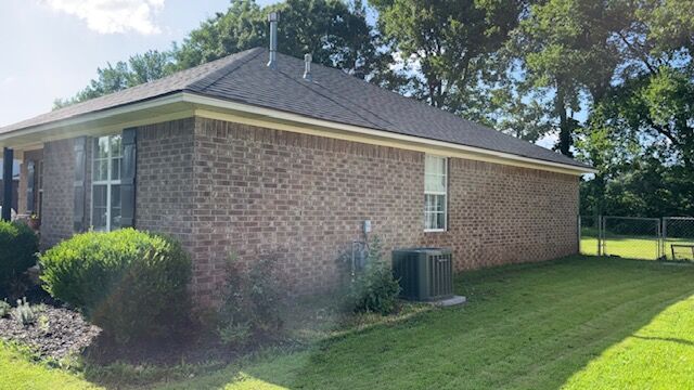 Property Photo: 130 Willow Creek Drive AR 72834