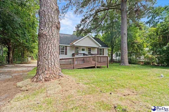 Property Photo: 1511 Waverly Avenue SC 29501