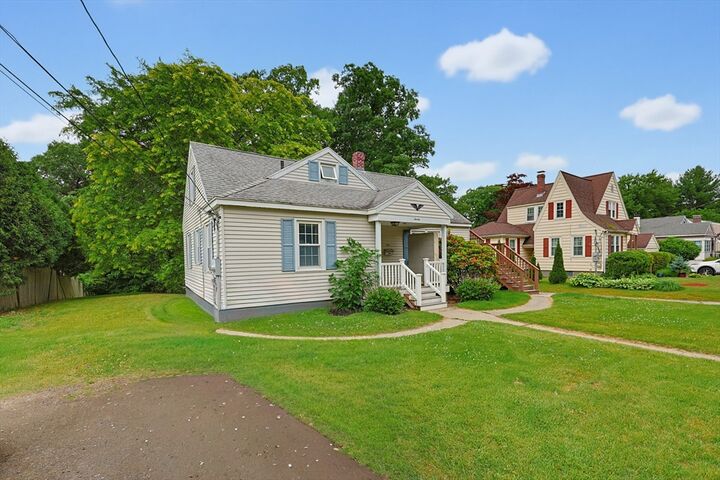 Property Photo:  20 Pinehurst Ave  MA 01501 