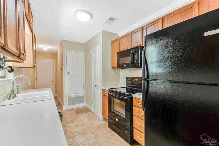 Property Photo: 1324 Bayshore Ter FL 32563