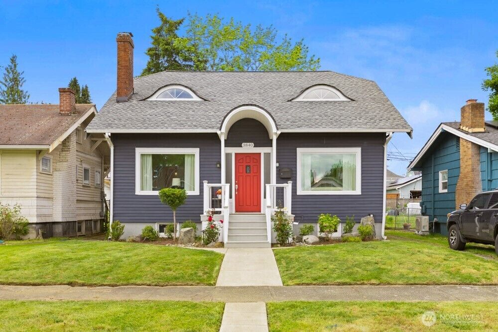 Property Photo: 3840 Fawcett Avenue WA 98418