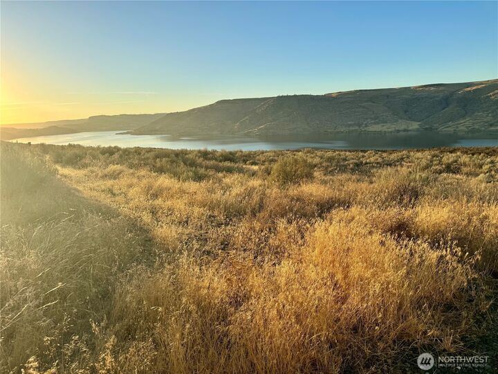 Property Photo:  4199  Spring Canyon, Lot 1 Road E  WA 99133 