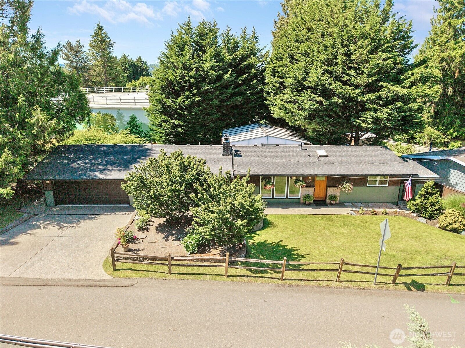 Property Photo: 10157 NE 200th Street WA 98011