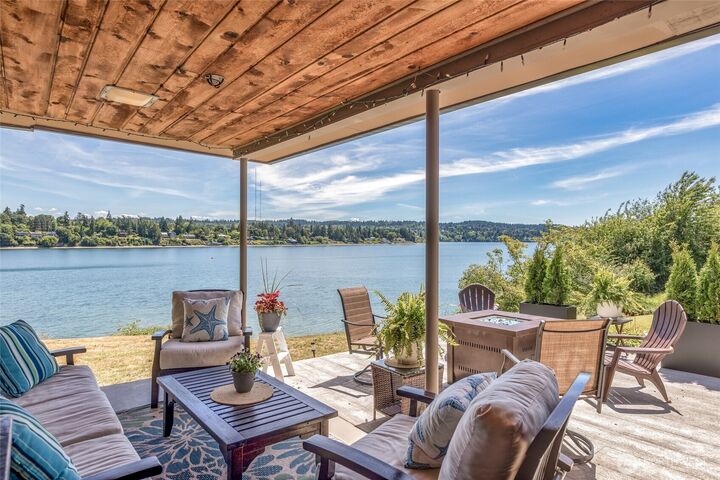 Property Photo:  8829 SW Quartermaster Drive  WA 98070 