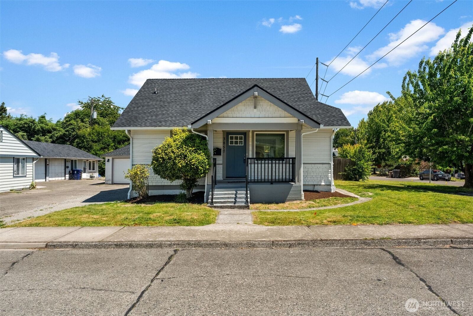 Property Photo:  3857 S Park Avenue  WA 98418 