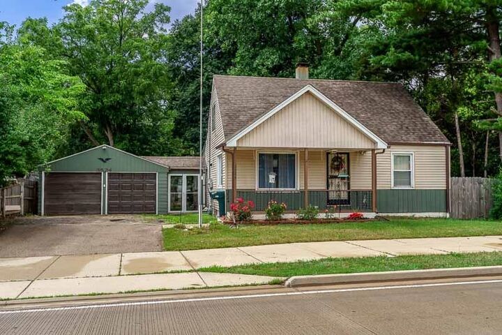 Property Photo: 3524 N Main Street IL 61103