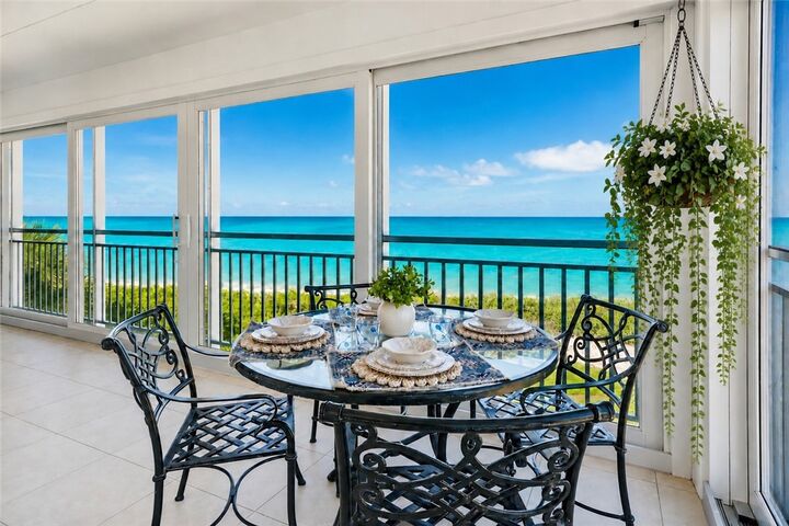 Property Photo: 8814 S Sea Oaks Way 306 FL 32963