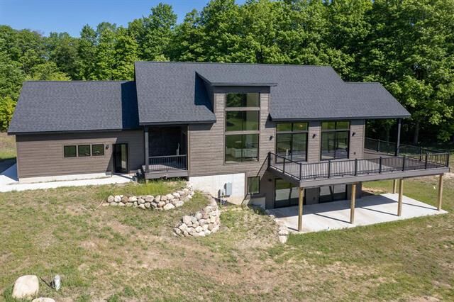 Property Photo: 5921 Paradise Ranch MI 49649