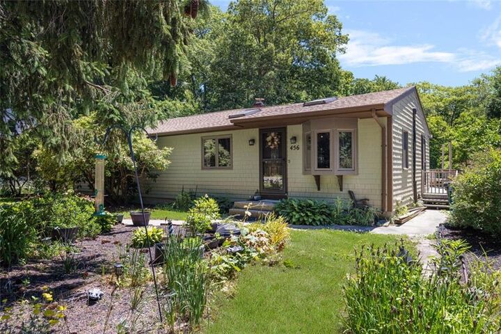 Property Photo:  456 Rockland Road  RI 02857 
