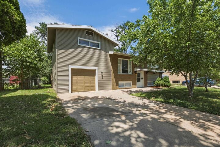 Property Photo:  2034 W Rita Ave  KS 67213-3159 