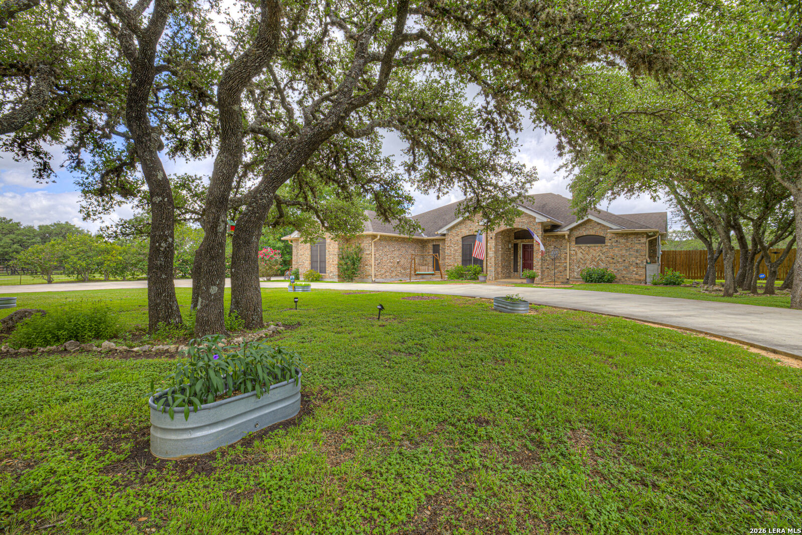 Property Photo: 8472 Rolling Acres Trl TX 78015