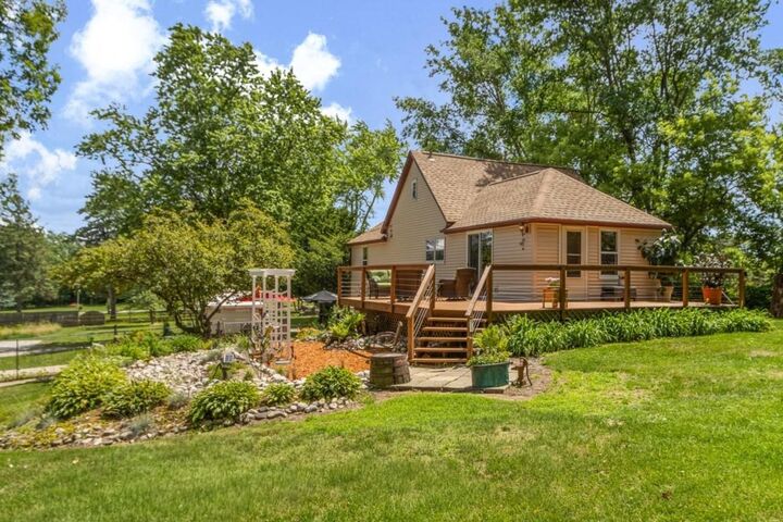Property Photo: 10328 W State Road 81 WI 53511