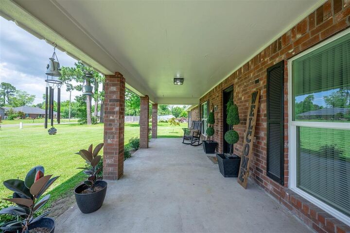 Property Photo:  1563 Noelie St Street  LA 70611 