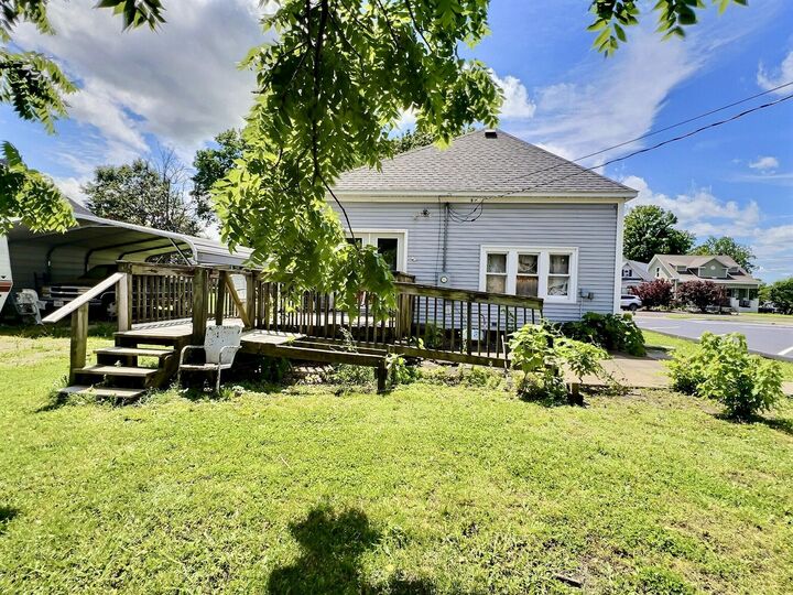Property Photo: 613 6th Street MO 65708