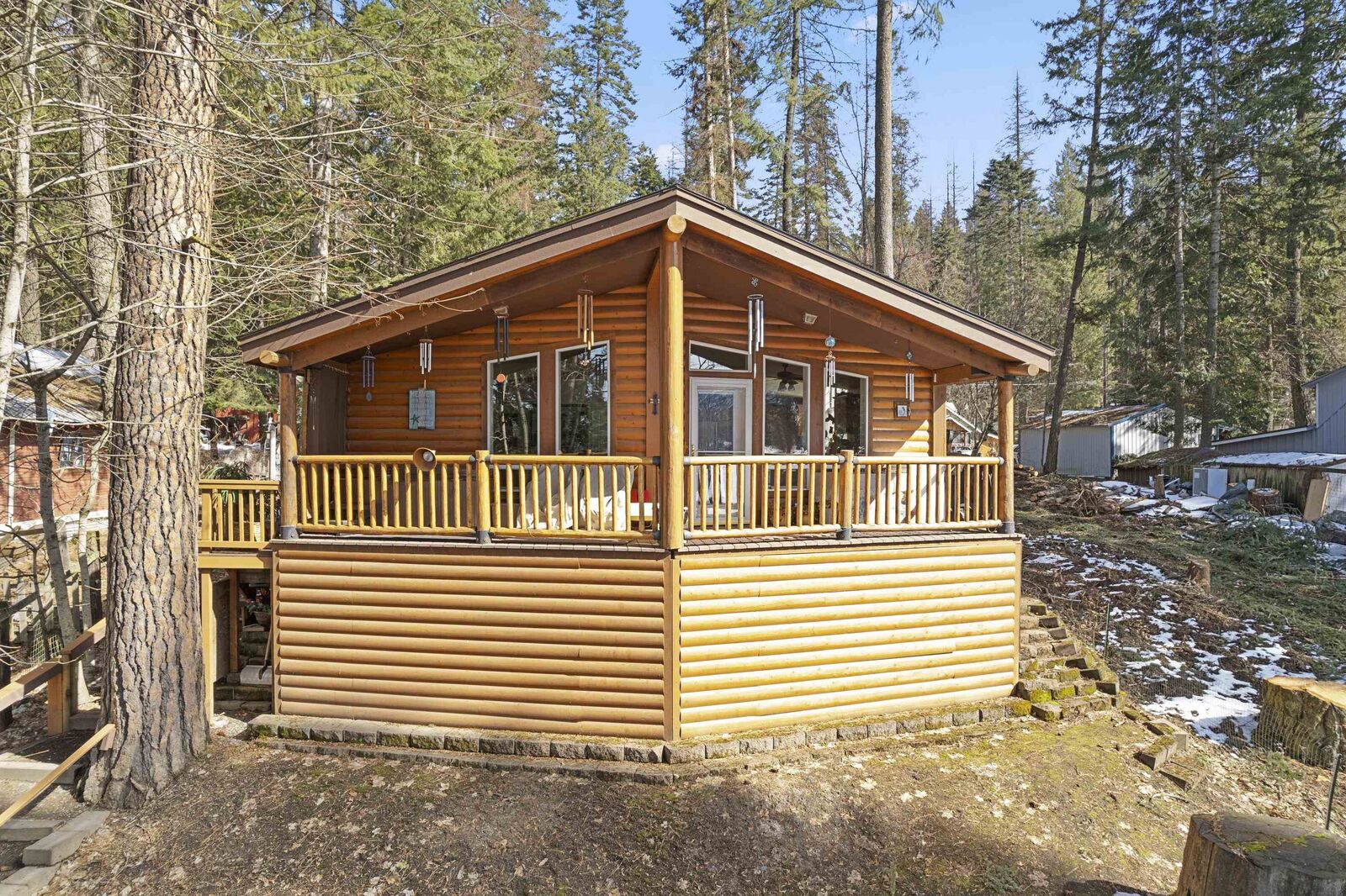 Property Photo: 13907 N East Newman Lake Dr WA 99025