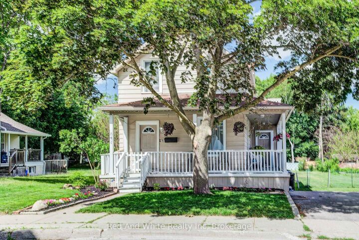 Property Photo: 841 Duke Street ON N3H 3T8