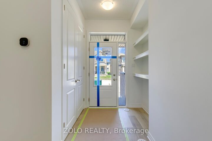 Property Photo:  1572 Rutland Crescent  ON L9E 2H5 