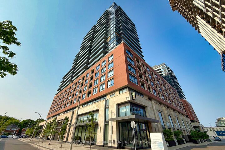 33 Frederick Todd Way 429 — photo 1