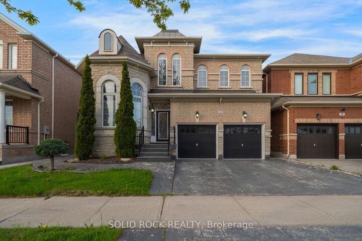 32 Albert Roffey Crescent — photo 1
