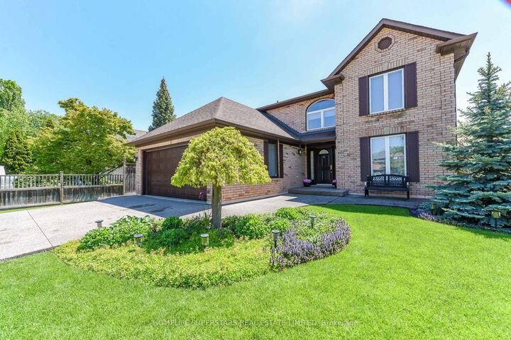 168 River Oaks Boulevard E — photo 1