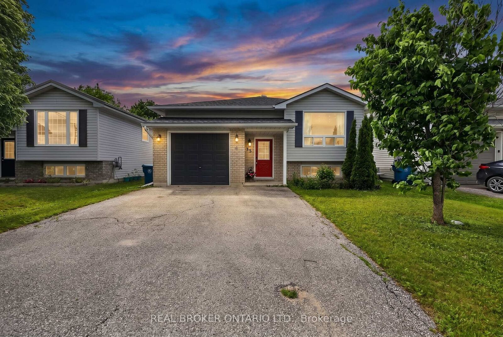Property Photo:  35 Courtney Crescent  ON L3V 7Y3 
