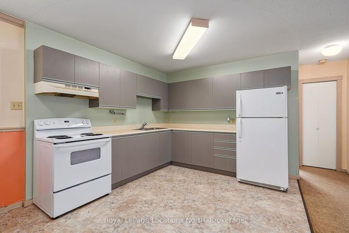 Property Photo: 891 River Road W 1 ON L9Z 2K8