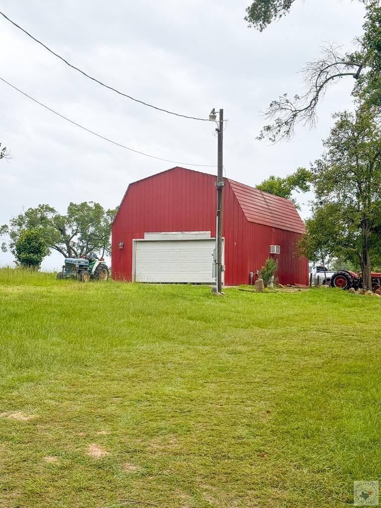 Property Photo: 424 Cr 1376 TX 75501