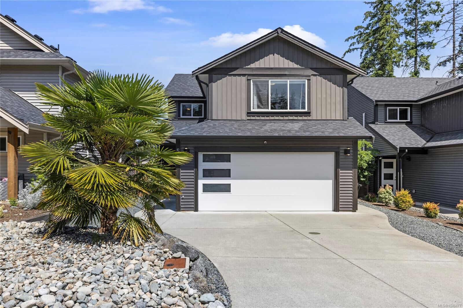 Property Photo: 540 Steeves Rd BC V9R 0H8