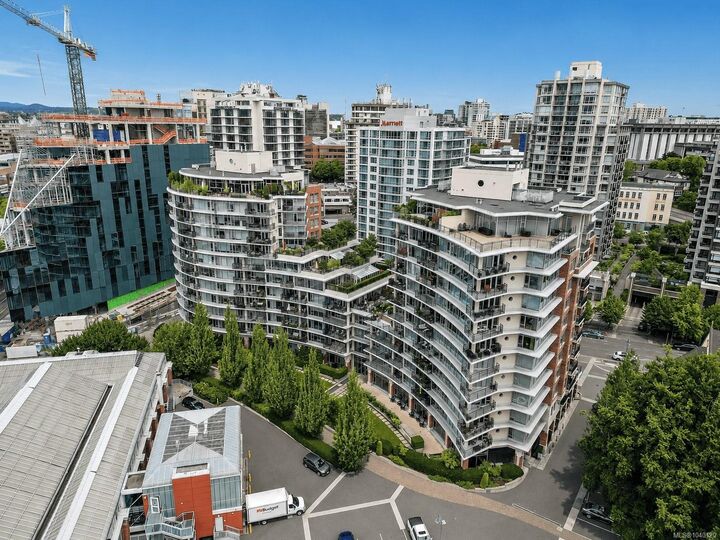 Property Photo:  737 Humboldt St #S204  BC V8W 1B1 