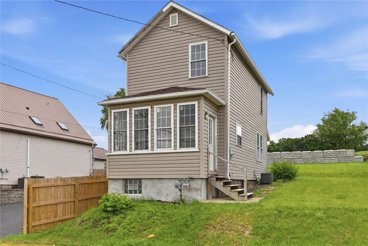 Property Photo: 2212 Freeport Road PA 15065