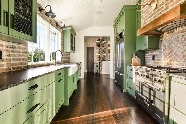 Property Photo: 25125 72 Avenue BC V4W 1J1